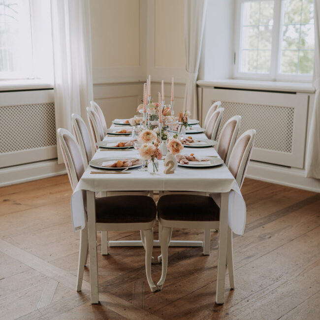 Gedeckter Hochzeitstisch
